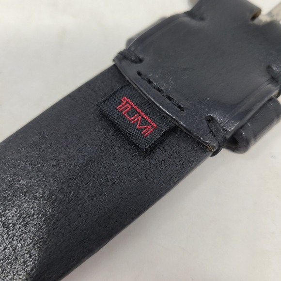 Men’s Tumi Black Leather Belt Size 38 40 Casual Dr - Picture 5 of 7